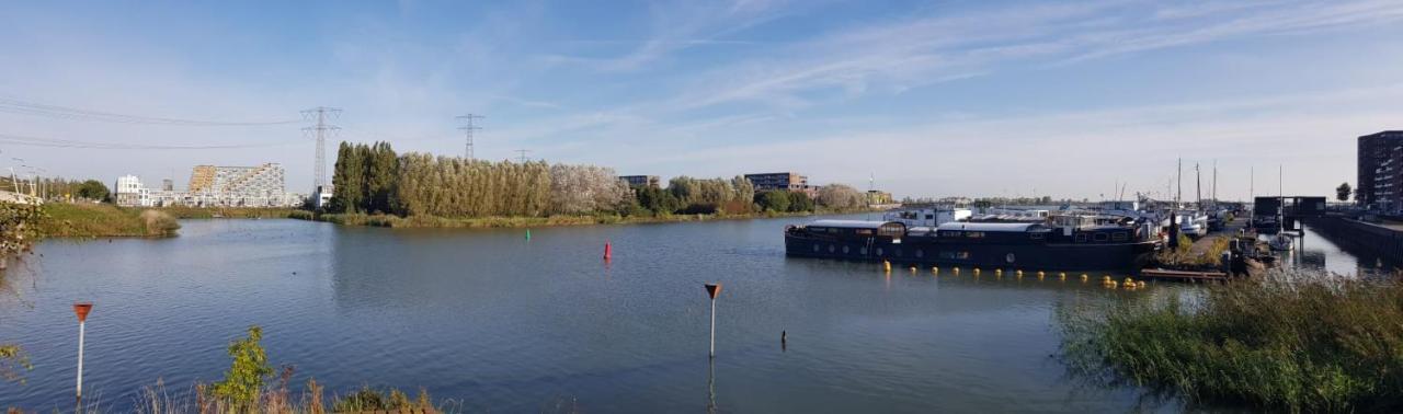 Wheelhouse Euphrate Houseboat Bed & Breakfast Diemerbrug Eksteriør bilde