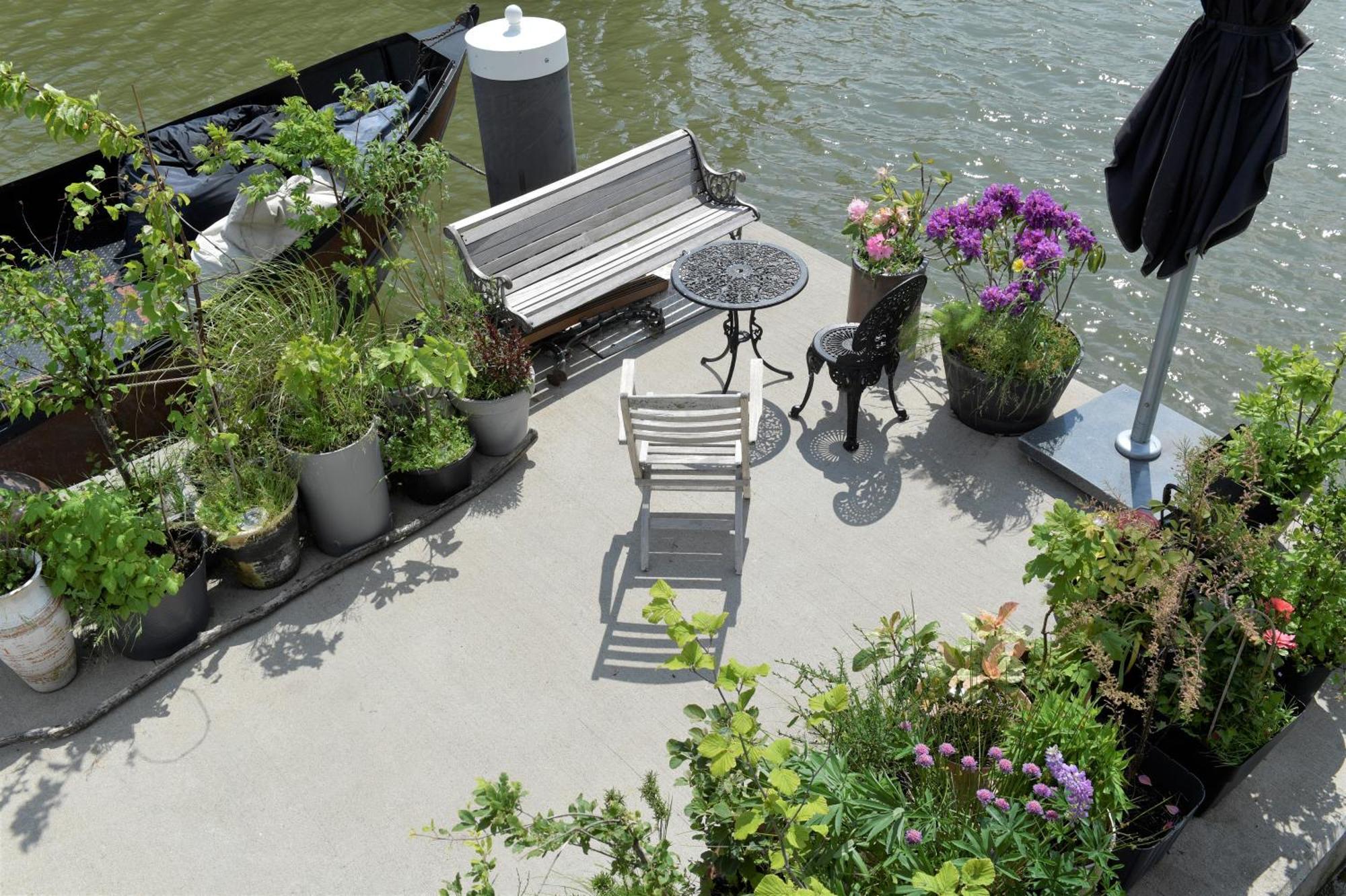 Wheelhouse Euphrate Houseboat Bed & Breakfast Diemerbrug Eksteriør bilde